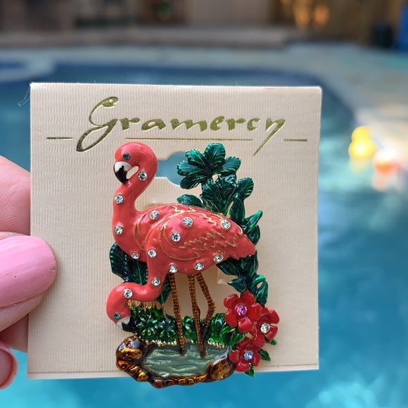New Flamingo’s Pin - Picture 1 of 4